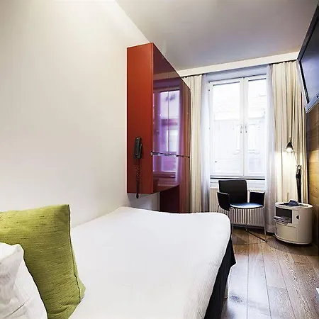 One Hotell 4*