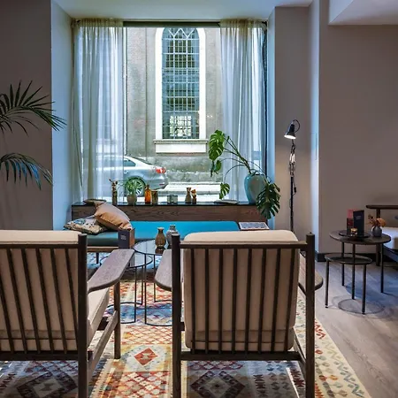 Hotel One 4*