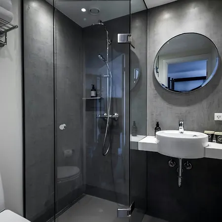 Hotel One