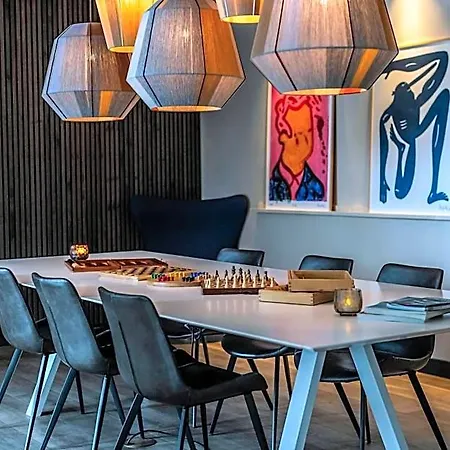 Hotel One 4*